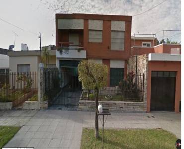 Bs.As. G.B.A. Zona Oeste, Buenos Aires, Argentina, 4 Habitaciones Habitaciones, ,2 BathroomsBathrooms,Casas,Venta,Madrid ,1028