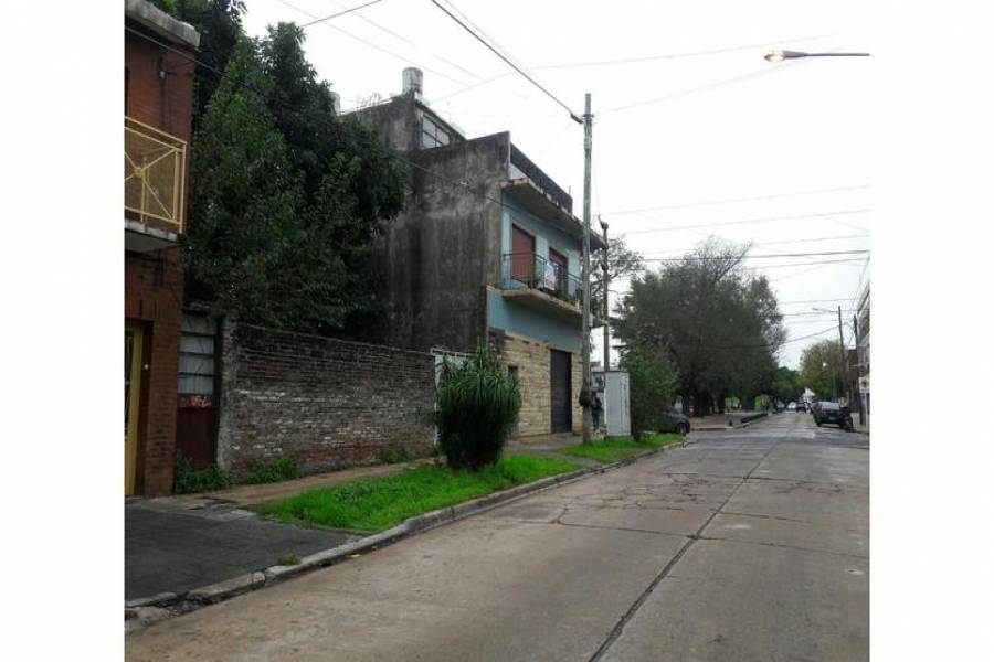 G.B.A. Zona Oeste, Buenos Aires, Argentina, 2 Habitaciones Habitaciones, ,1 BañoBathrooms,Casas,Venta,Juan Xxiii,1054
